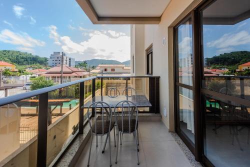 Governador Celso Ramos Apartment | Comfort and Mountain View