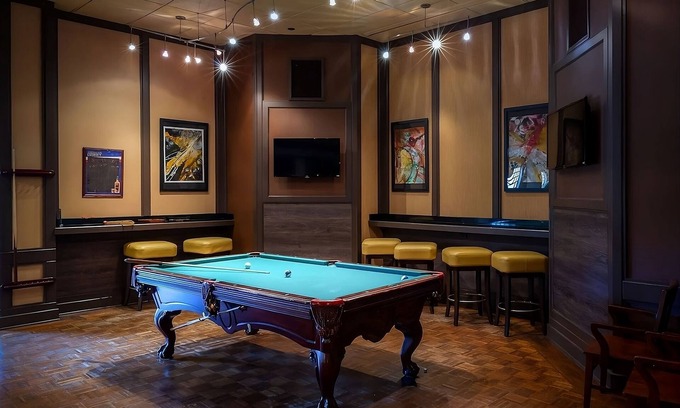 Gwinnett Place Hotel | Comfort and Convenience! 3 Amazing units near Pirates Cove Adventure Golf