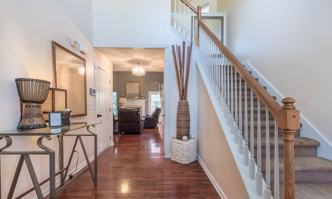 Rex House | Comfort and Style on the Colonnade