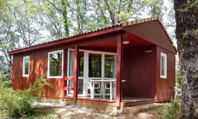 Saint-Cirq-Lapopie Ski Chalet | COMFORT CHALET IDEAL FOR 1 FAMILY WITH 3 CHILDREN OR 2 COUPLES (1)