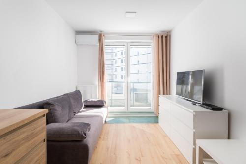 Bialoleka Apartment | Comfort City Modern Studio by BookingHost