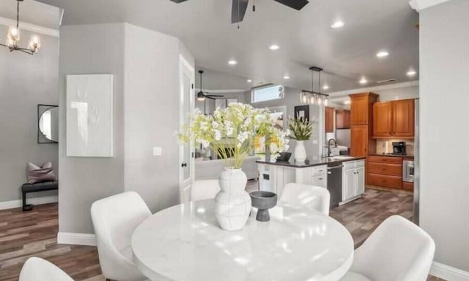 Clovis House | Comfort & Convenience: Clovis Edition