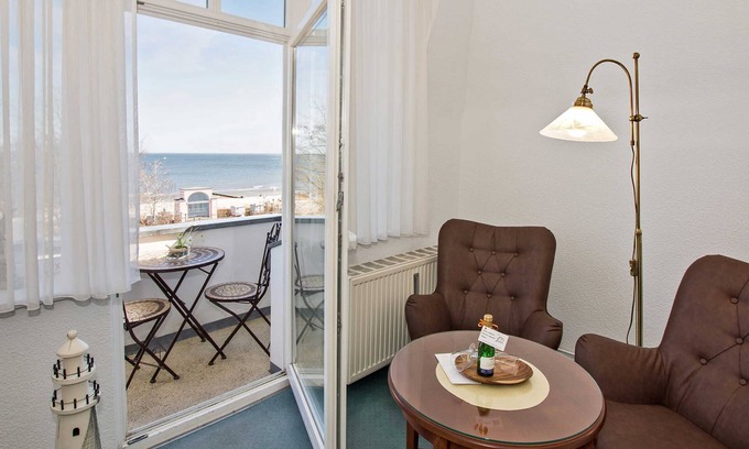 Seebad Bansin Apartment | Comfort double room with sea view - Strandvilla Imperator | Hotel &