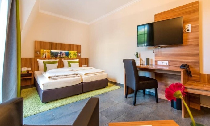 Cochem House | Comfort Double Room with Old Town View - Hotel Cochemer Jung