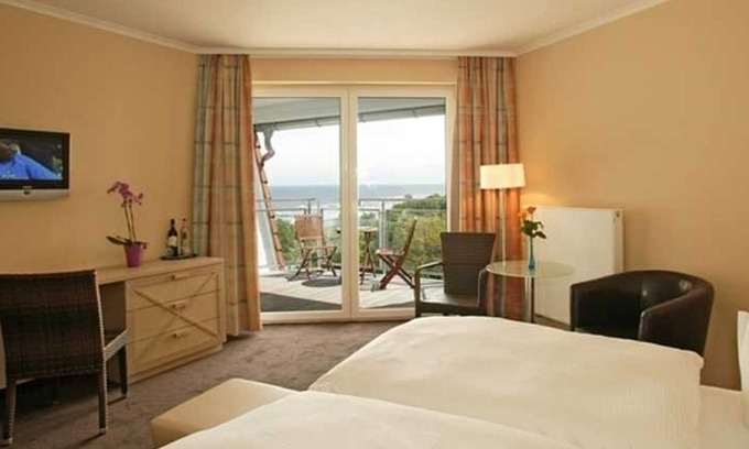 Koelpinsee House | Comfort Double Room with Balcony - Strandhotel Seerose Kölpinsee