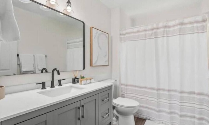 Raisin House | Comfort & Elegance: Fresno Edition