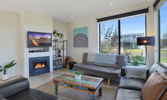 Port Fairy House | Comfort & elegance in a South Beach Retreat
