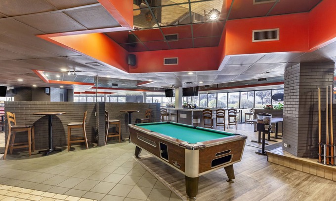 Northeast Mississauga Hotel | Comfort Inn Airport West