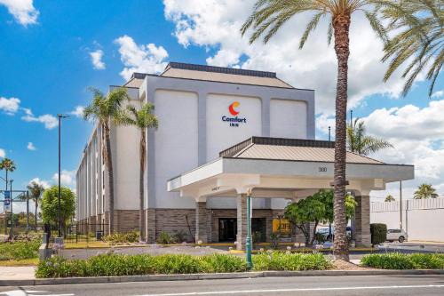 Anaheim Resort Hotel | Comfort Inn Anaheim Resort