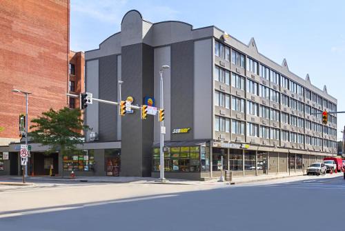 Downtown Cleveland Hotel | Comfort Inn Downtown