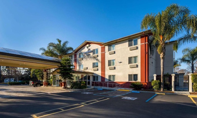 Gilroy Hotel | Comfort Inn Gilroy