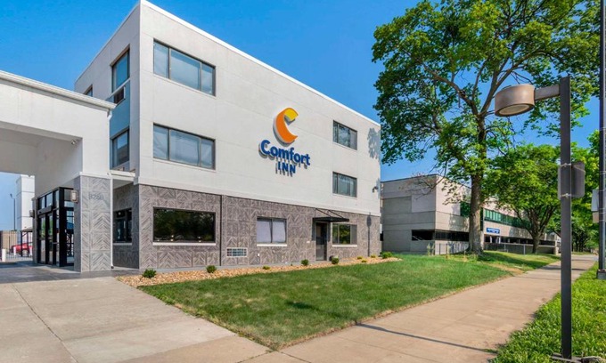 Midtown - Westport Hotel | Comfort Inn Kansas City Midtown