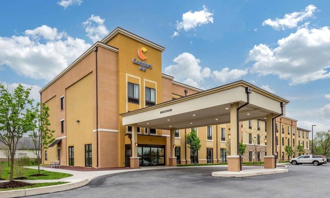 Carlisle Hotel | Comfort Inn PA Turnpike - I-81