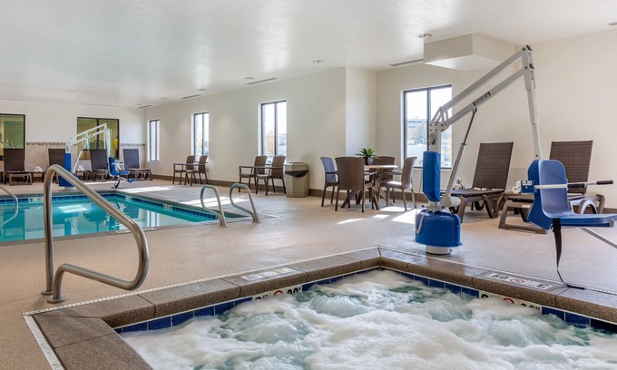 Hillcrest Hotel | Comfort Inn & Suites Boise Airport