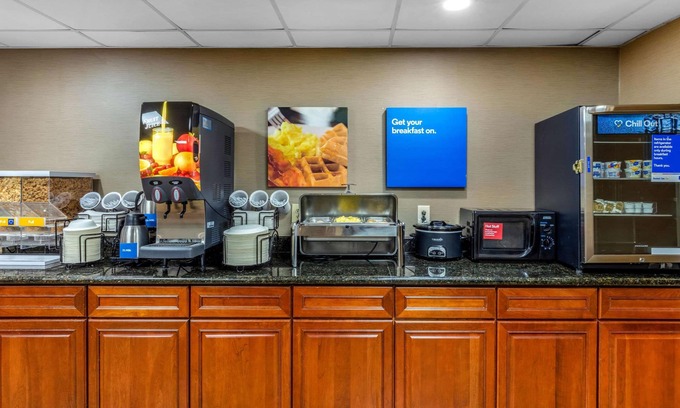 Graysville Hotel | Comfort Inn & Suites Hamilton Place