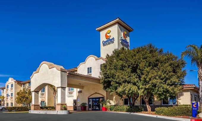 Temecula Hotel | Comfort Inn & Suites Murrieta Temecula Wine Country
