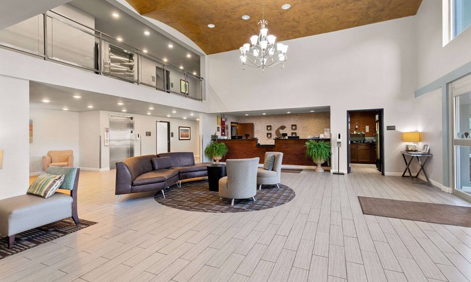 Springfield Hotel | Comfort Inn & Suites Springfield I-55