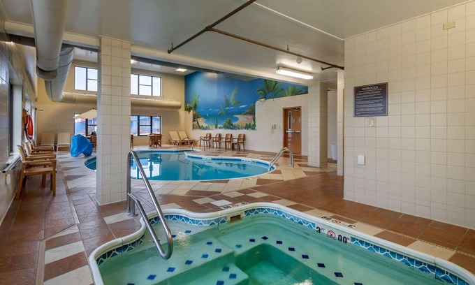 Springfield Hotel | Comfort Inn & Suites Springfield I-44