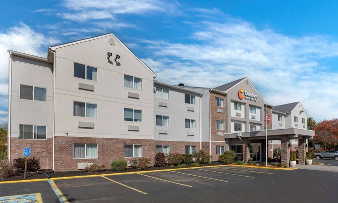 Zanesville Hotel | Comfort Inn & Suites Zanesville City Center