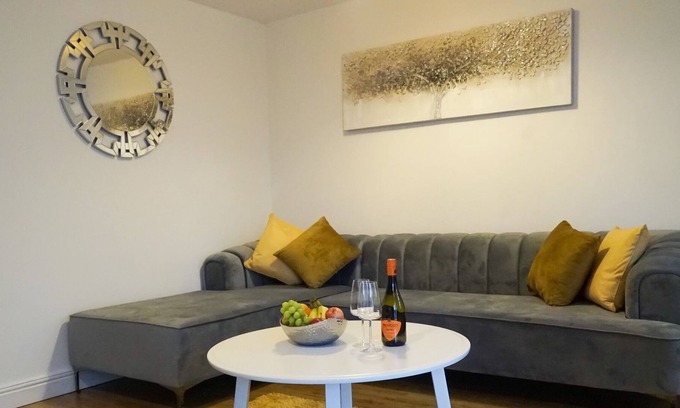 Solihull House | Comfort Lodge