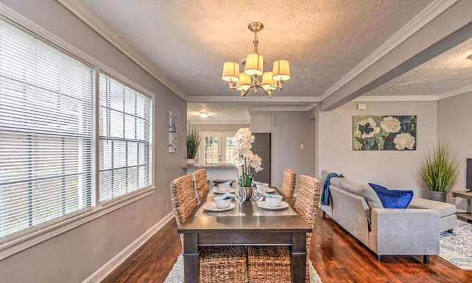 OST - South Union House | Comfort, Style and Charm in the heart of Houston
