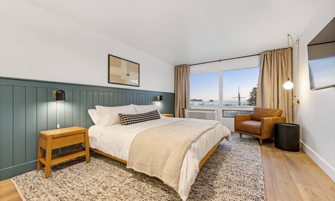 Juneau Apartment | Comfort, Style & Views | Steps to Tours & Eats