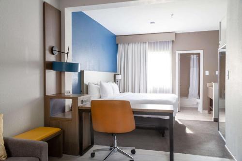 Westminster Hotel | Comfort Suites Baton Rouge South I-10