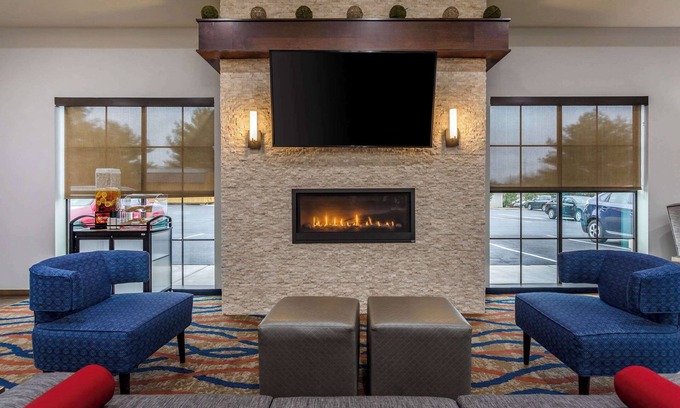 Bowling Green Hotel | Comfort Suites Bowling Green Southeast
