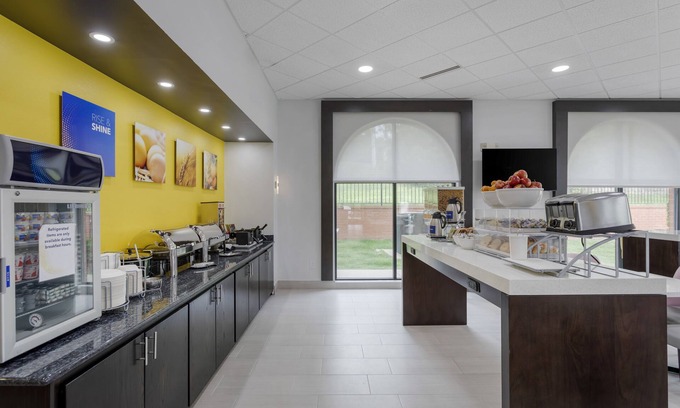 Mount Juliet Hotel | Comfort Suites Mt. Juliet - Nashville Area
