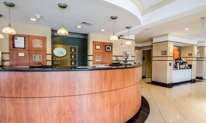 Elizabethtown Hotel | Comfort Suites
