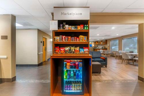 Wilmington Hotel | Comfort Suites Wilmington near Downtown