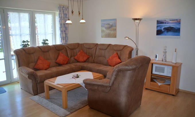 Werdum Apartment | Comfort vacation apartment, ideal for those suffering from allergies, no pets