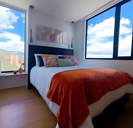 Usaquen Apartment | Comfort with panoramic balcony, parking, Usaquén