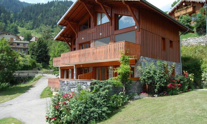 Champagny-en-Vanoise Apartment | Comfortable flat with balcony