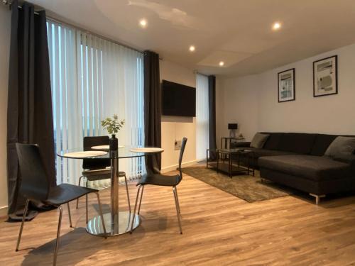 Fairfield Apartment | Comfortable 3 bedroom apartment
