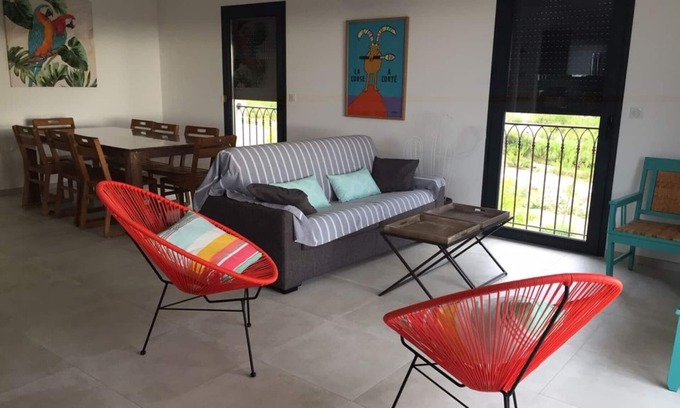 Palasca Villa | Comfortable 3-bedroom villa 500 metres from LOZARI beach