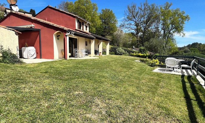 Proissans House | Comfortable air-conditioned villa - private heated swimming pool 3 kms from Sarlat center