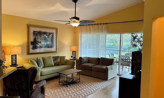 Village Walk Condo | Comfortable and Convenient condo with Laundry & a pool