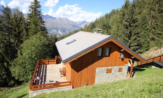 Vallandry Ski Chalet | Comfortable chalet with billiards, fireplace and Wifi in Vallandry
