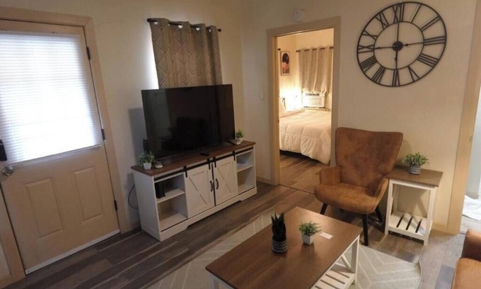 Alta Vista House | Comfortable, convenient, close to downtown area II