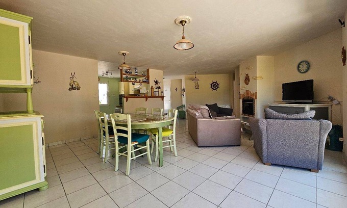 LʼAiguillon-sur-Mer House | Comfortable villa with garden - pets on request