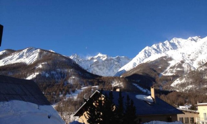 Monetier-les-Bains Apartment | Comfortable And Authentic Apt