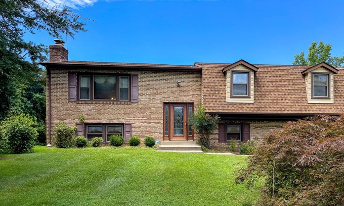 Bennsville House | Comfortable home outside of DC with private pool, balcony, washer/dryer, & AC