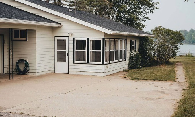 Wautoma House | Comfortable lake house perfect for families, no cleaning fee!