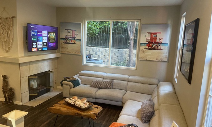 Aliso Viejo House | Comfortable pet friendly 3 bed 2.5 bath with private backyard