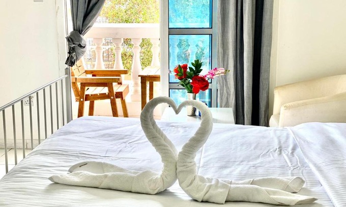 Jumeira 3 House | Comfortable Private Rooms in Compound Housing