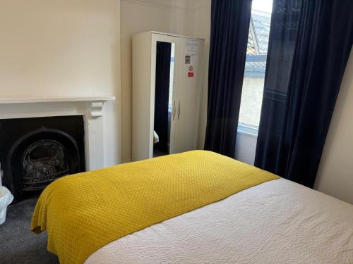 Avonmouth House | Comfortable Room 4