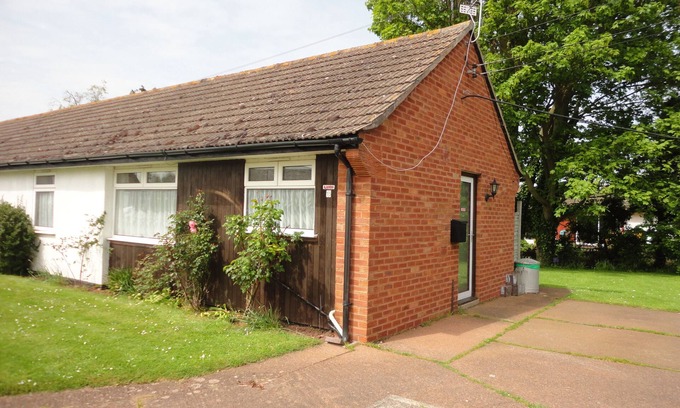 Watchet House | Comfortable Semi-detached Bungalow In Peaceful Location. Pets Welcome