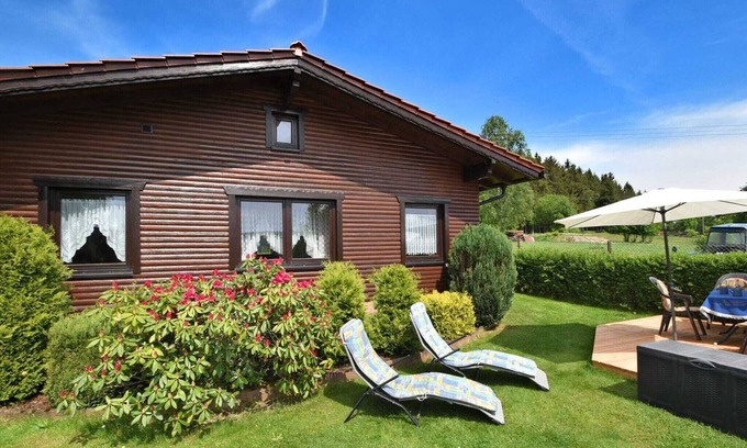 Altenfeld House | Comfortable Spa Town Home