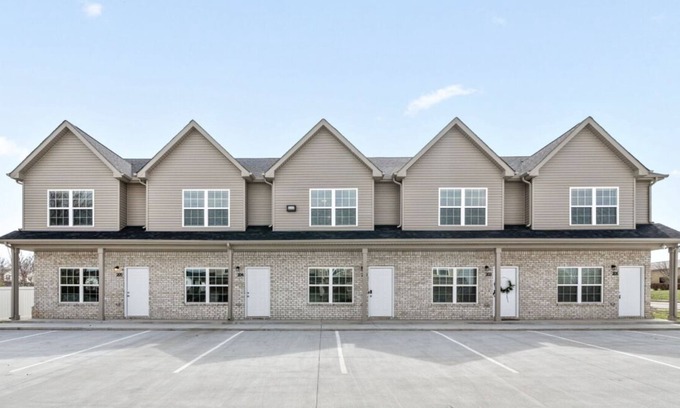 Clarksville Apartment | Comfortable Space
